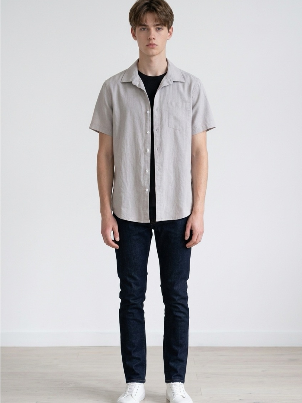 Men's Short-Sleeve Button-Down Shirt in Light Gray